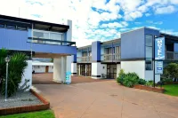 Waikanae Beach Motel Hotels in 