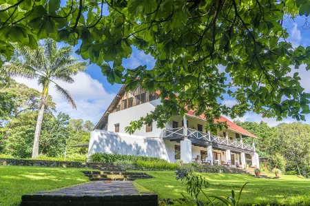 Ngare Sero Mountain Lodge Отели в г. Arumeru