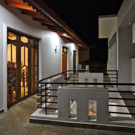 Kandyan Bluestar Villa