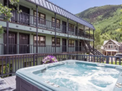 The Victorian Inn Hotels in San Miguel County