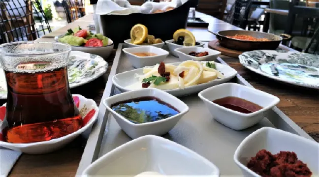 塞利米耶斯夭力恆酒店