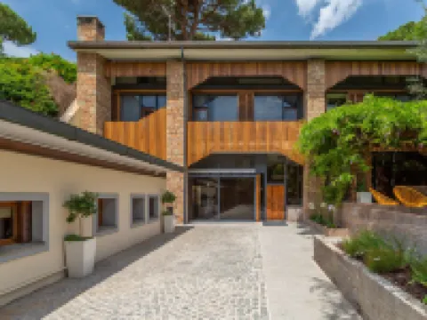 Fauno Urban Resort Hotels near Arch of Constantine