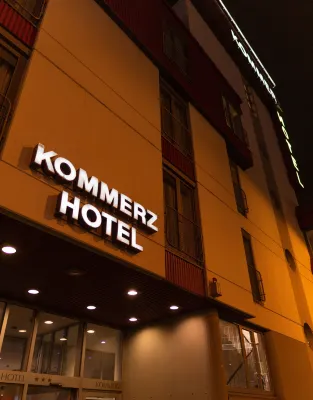 セントロ ホテル コメルツ ケルン音楽舞踊大学周辺のホテル