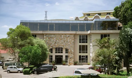 SG Premium Resort Отели рядом с достопримечательностью «Arusha Clock Tower»