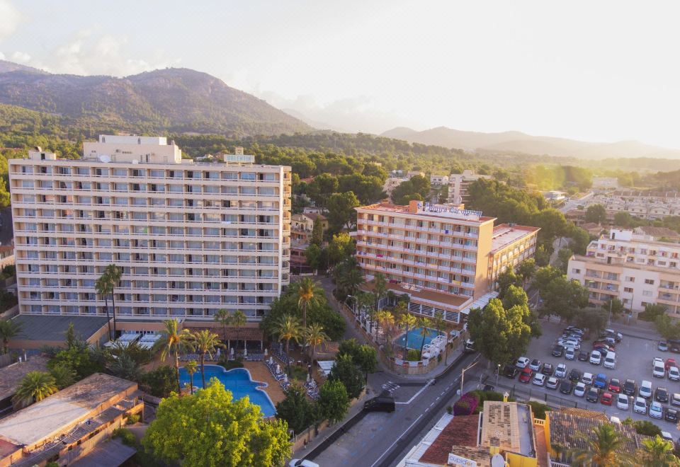 hotel overview picture