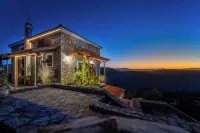 Rock Dandy Deluxe Chalet | Fireplace & Sauna Hotel di 