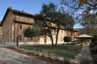 Agrisuite le Querce del Vareglio Hotels in Monta