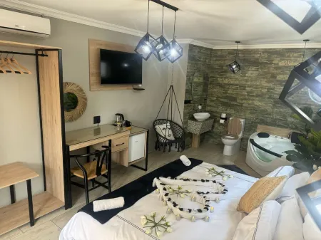 Africa Paradise - or Tambo Airport Boutique Hotel