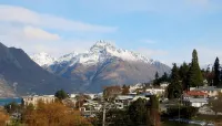 The Whistler Holiday Apartments - con vista montagne