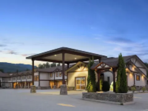 Northwinds Hotel Revelstoke Hotels in Revelstoke