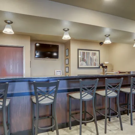 Cobblestone Inn & Suites-Kersey