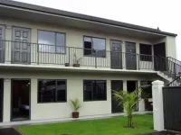 Asure Abode on Courtenay Motor Inn Hotels in 