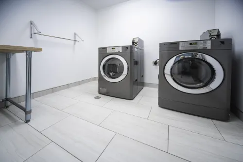 Holiday Inn Express & Suites Brevard – City Center 公共區域 Photos