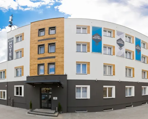 Hotel Silver Hotels near 85 Gallery