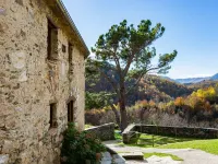 Turismo Rural La Costa de Mollo y Rutas a Caballo en Libertad Hoteles en Molló