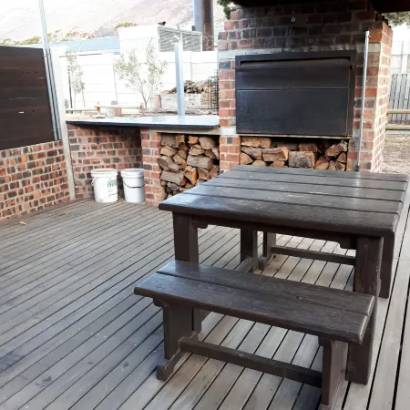 The Yard - Hostel