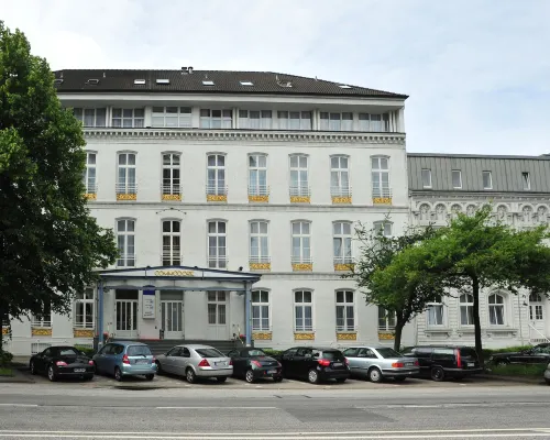 Hotel Commodore Hotel dekat St.Pauli