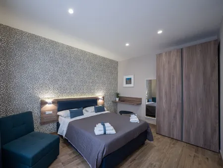 Famalu Apartments Отели в г. Metropolitan City of Naples