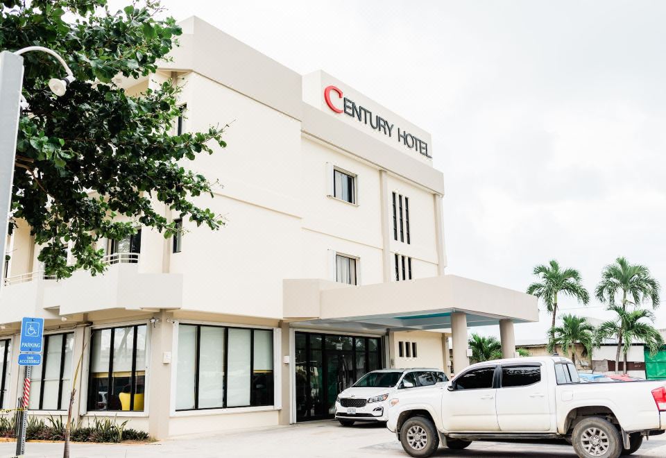 센추리 호텔 사이판의 외관