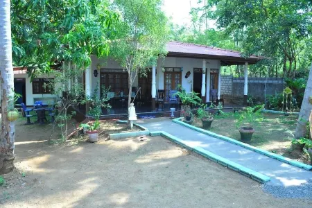 Dil Lanka Safari Resort Отели рядом с достопримечательностью «Bo Tree»