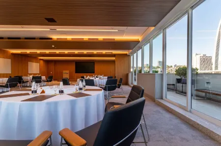 Golden Tulip Sao Jose Dos Campos Отели в г. Сан-Жосе-дус-Кампус