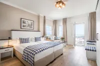 Hotel Strandschlösschen Hotel dekat Viermastbark Passat