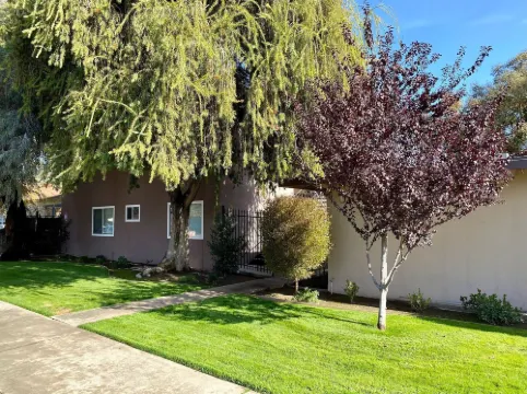 適合旅行者長期停留的醫院和市中心安全門區