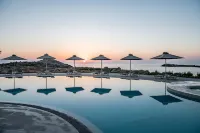 Kavos Hotel & Suites - Pools