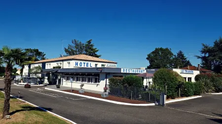 Hôtel le Capricorne Отели в г. Румань