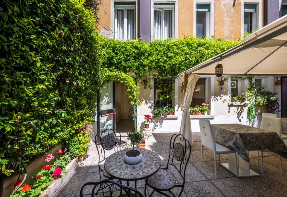 Hotel Apostoli Garden, Exterior, Garden