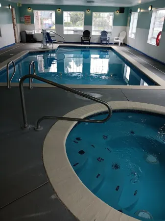 Westerly Motel Отели в г. Ойеут-Хоганс Корнер