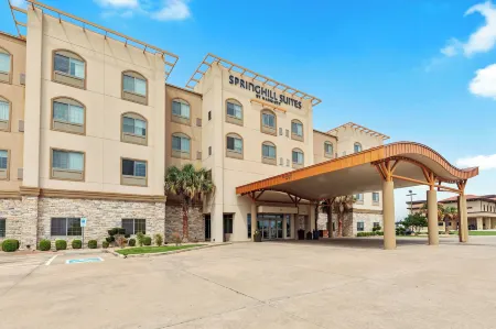 伍德威韋科 SpringHill Suites 酒店