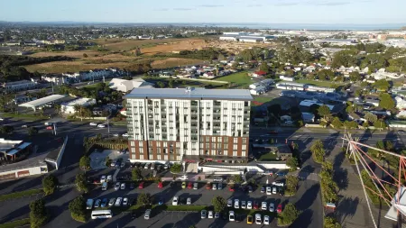 Ramada Suites by Wyndham Auckland Manukau Pacific Centre