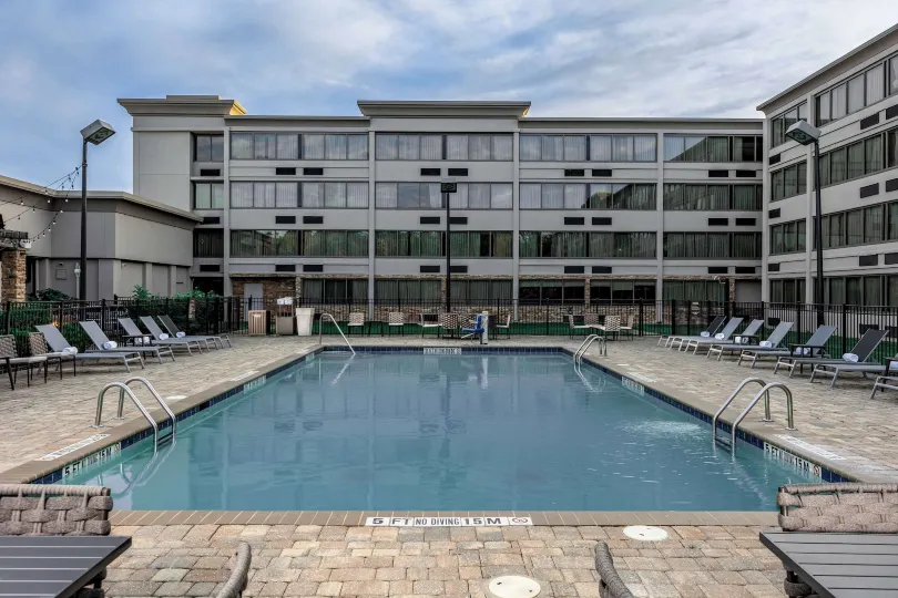 格林斯伯勒機場假日飯店