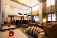 Hampton Inn & Suites DuPont Hotels in DuPont