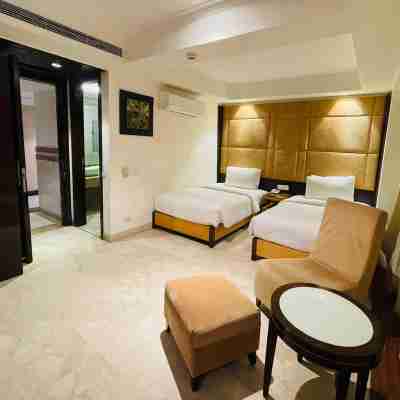 Venizia Sarovar Portico Rooms