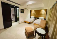 Venizia Sarovar Portico