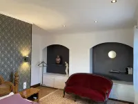 Domaine de la Provençale Hotels in Vignieu