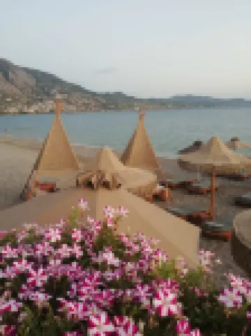 Seafront Kalamata Haven - Blue Luxury Suite