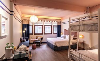 Blu Dock Restel Bangkok