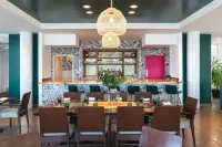 Hyatt Centric Key West Resort and Spa - bar