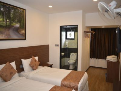 Highlanders Hotel