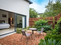 Gem in the Bush Lodge Hotels near Tshukudu Game Lodge