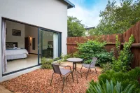 Gem in the Bush Lodge فنادق في 