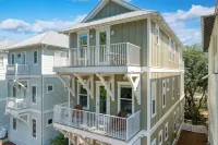 Chic 30A Beach Home Views Ping Pong 5-Min Walk to Carillon Beach Bellview