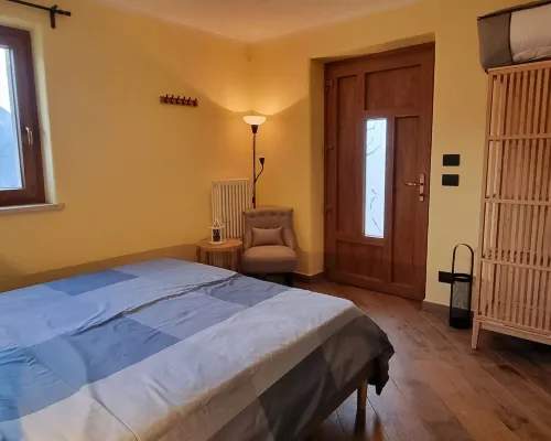 Lo Noyer et les Roses Hotels in Saint-Nicolas