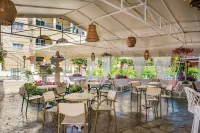 Sirena Beach - breakfast