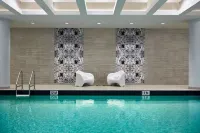 Calgary Airport Marriott In-Terminal Hotel - Family