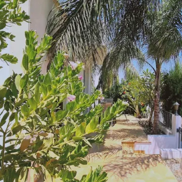 51 PER - Sunny Bay Villa