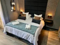 Domaine VALENQUERCY Hotels in Puy-d'Arnac